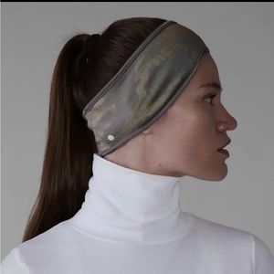 Athleta Flurry Reflective Headband 2.0 Taupe Gold Camo Metallic NEW WITH TAGS